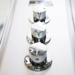 Hydro Plus Mirror Controls