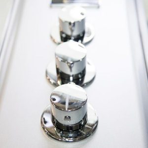 Hydro Plus Mirror Controls 4