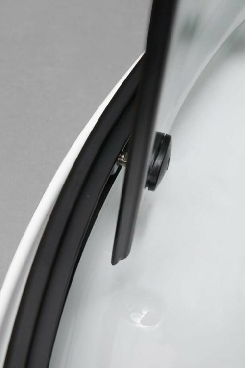 E67A9596